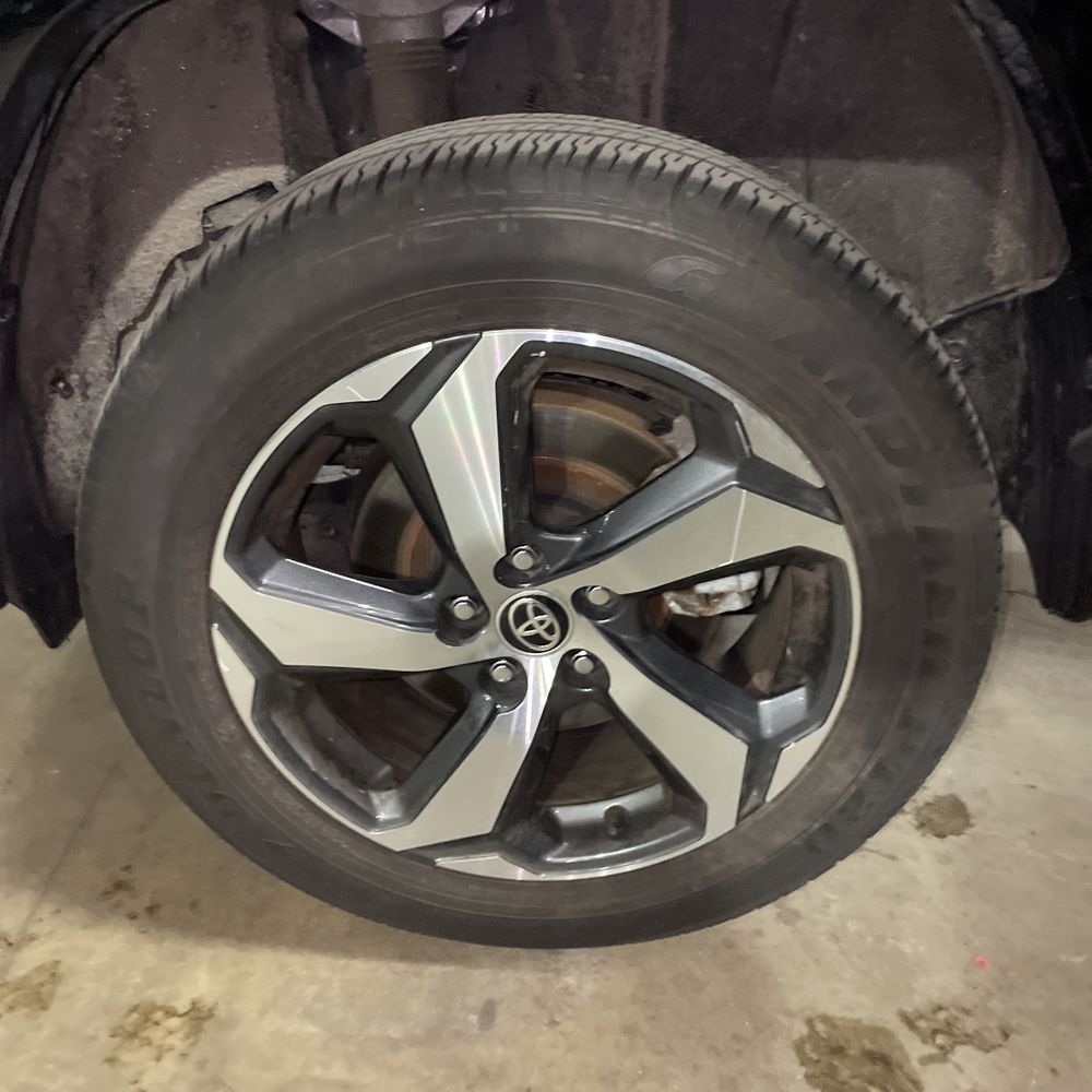 2024 Toyota RAV4 Prime SE