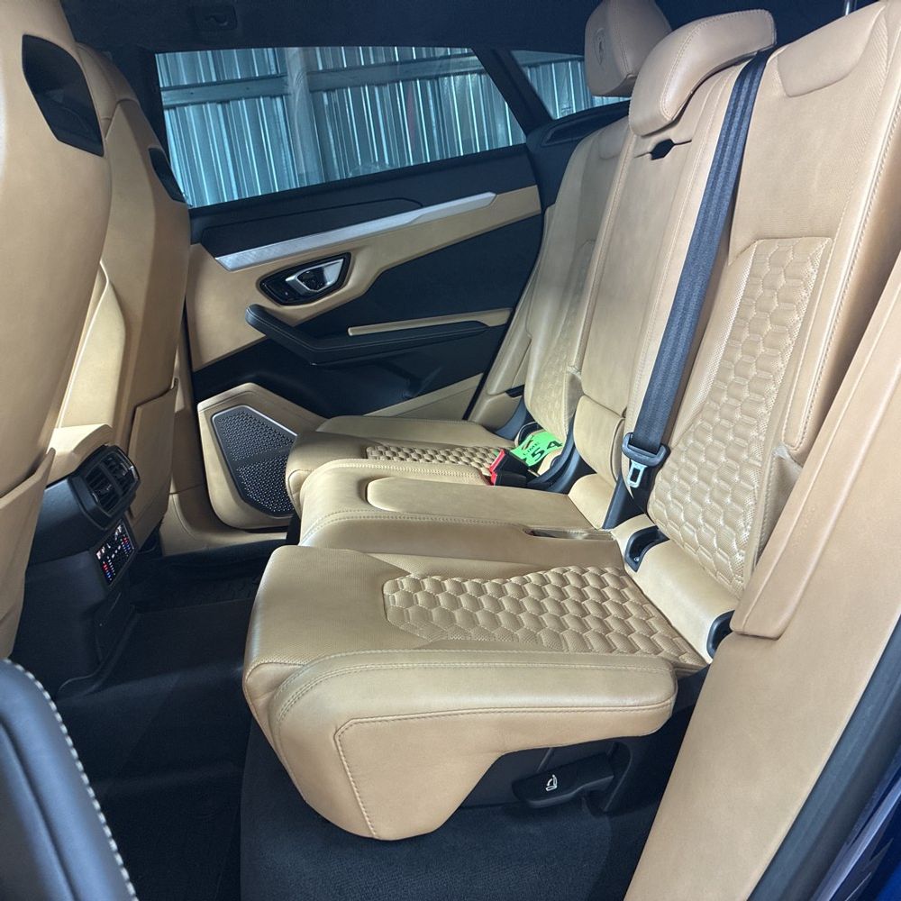 2020 Lamborghini Urus