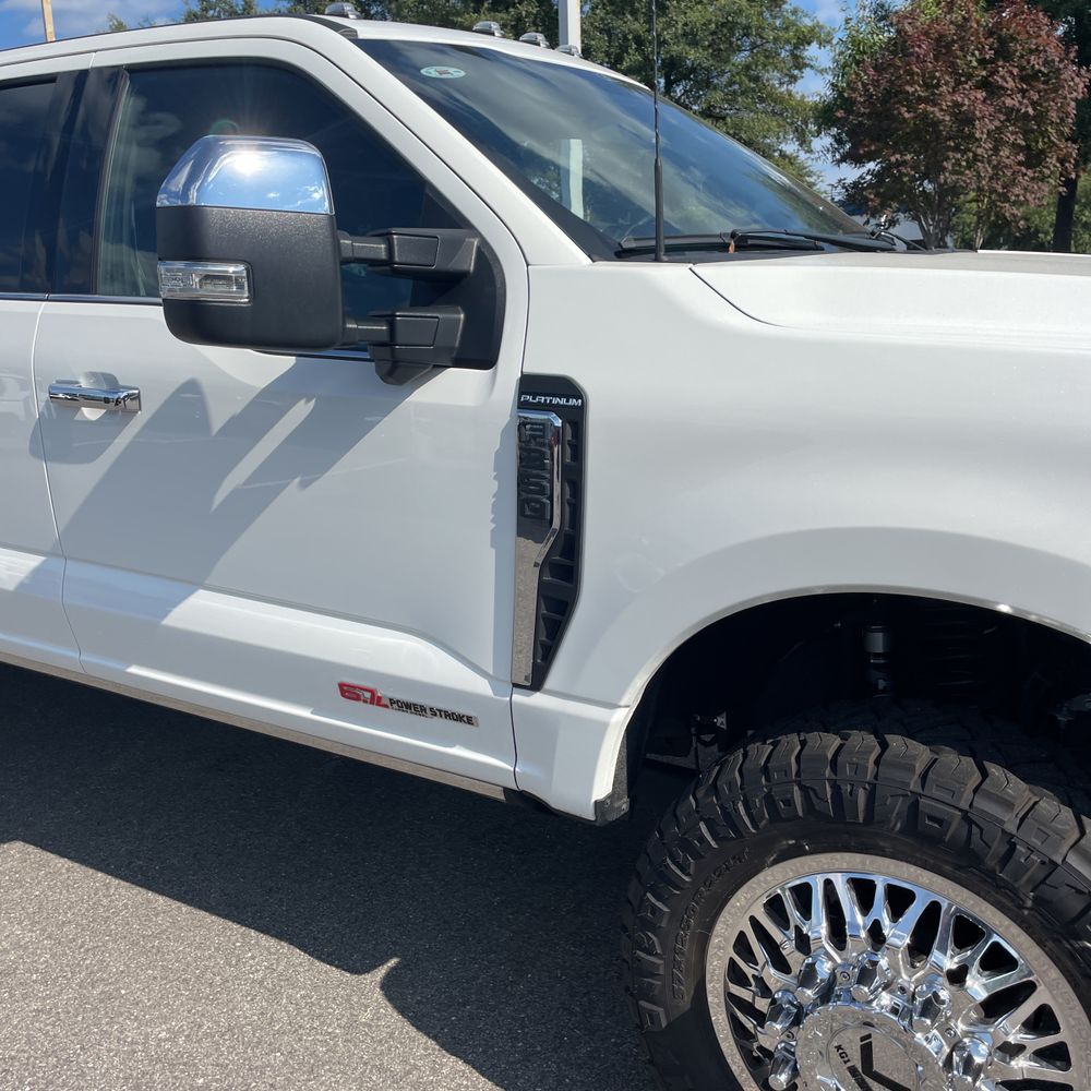 2024 Ford F-350 Super Duty Platinum