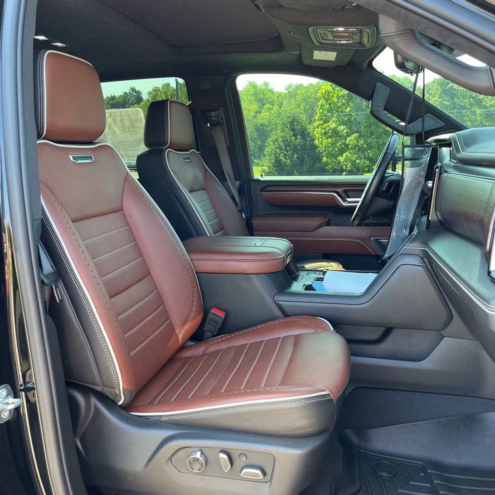2024 GMC Sierra 3500HD Denali Ultimate