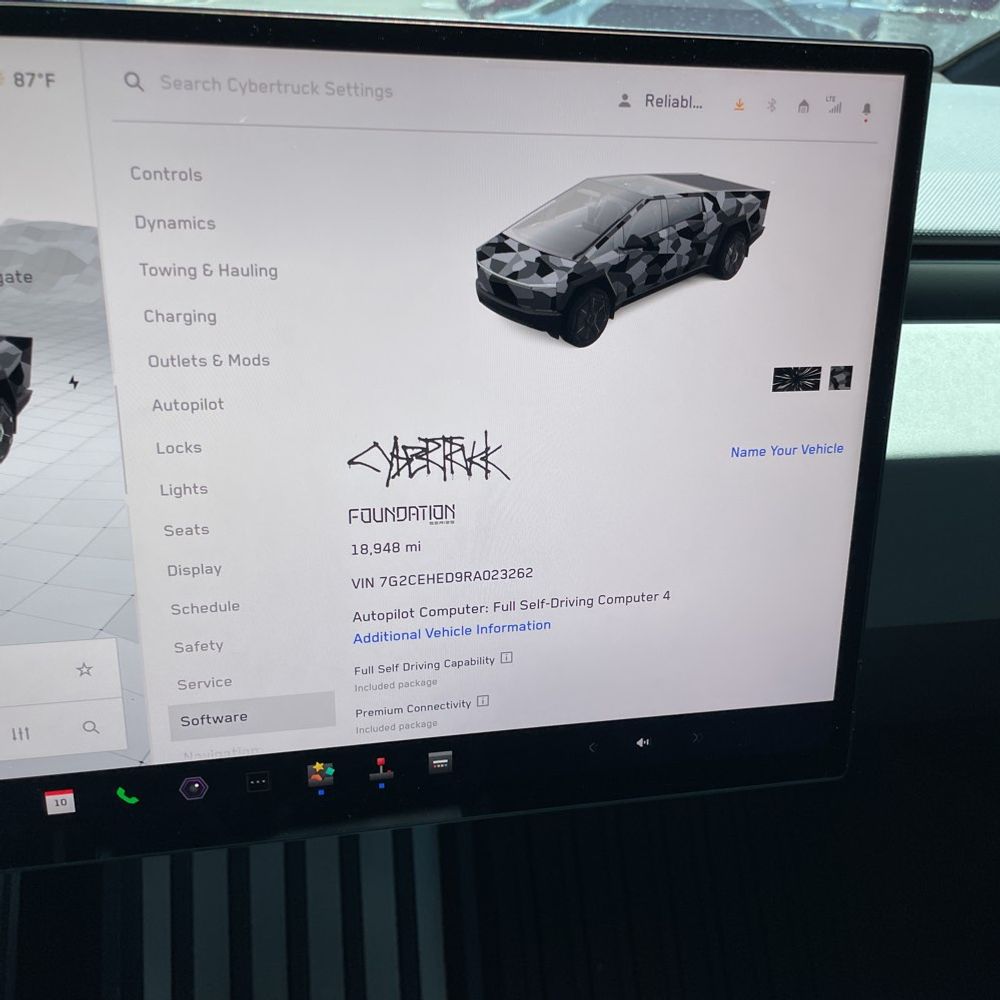 2024 Tesla Cybertruck Base