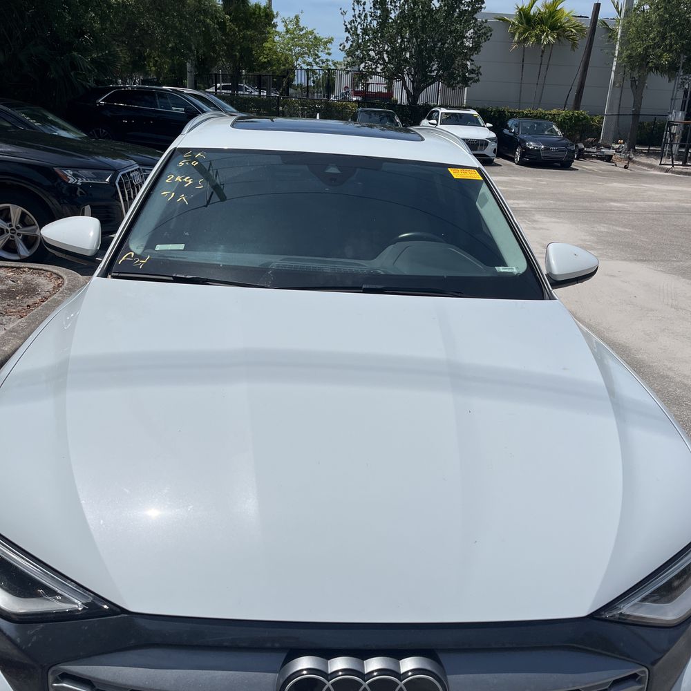 2024 Audi Q8 e-tron quattro Premium Plus