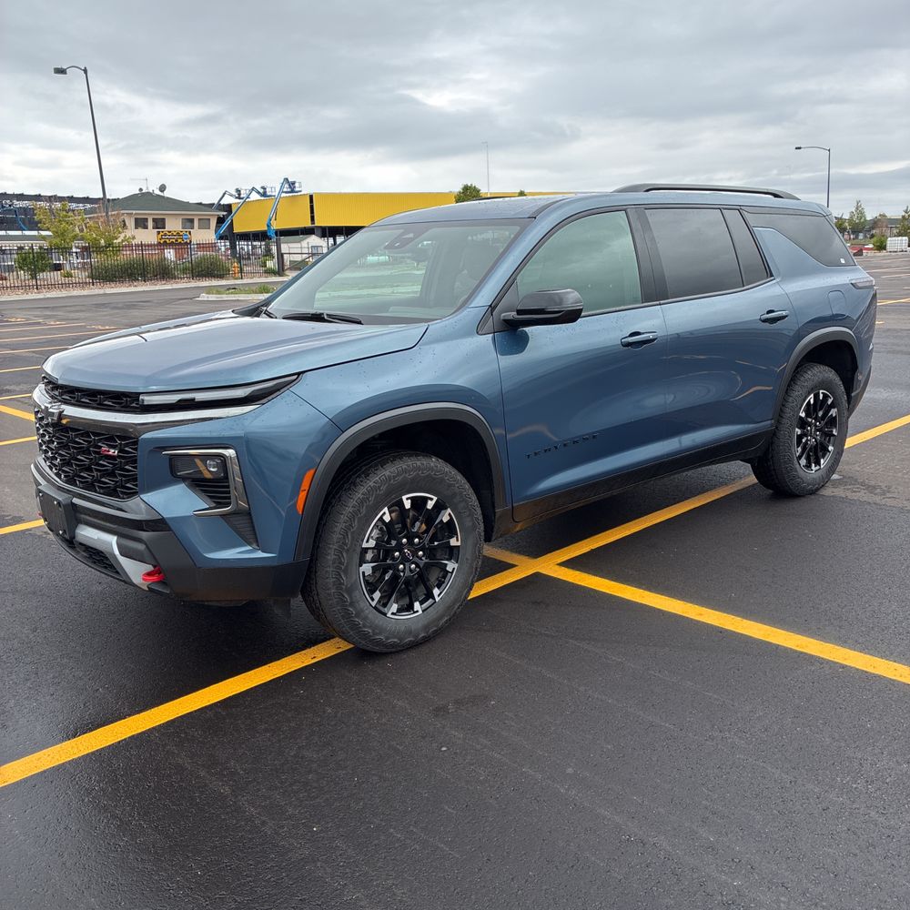 2025 Chevrolet Traverse Z71