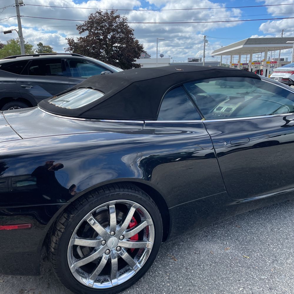 2005 Aston Martin DB9 Volante
