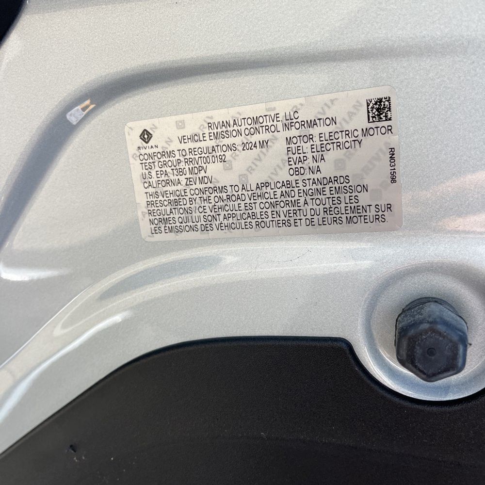 2024 Rivian R1T Adventure Dual-Motor