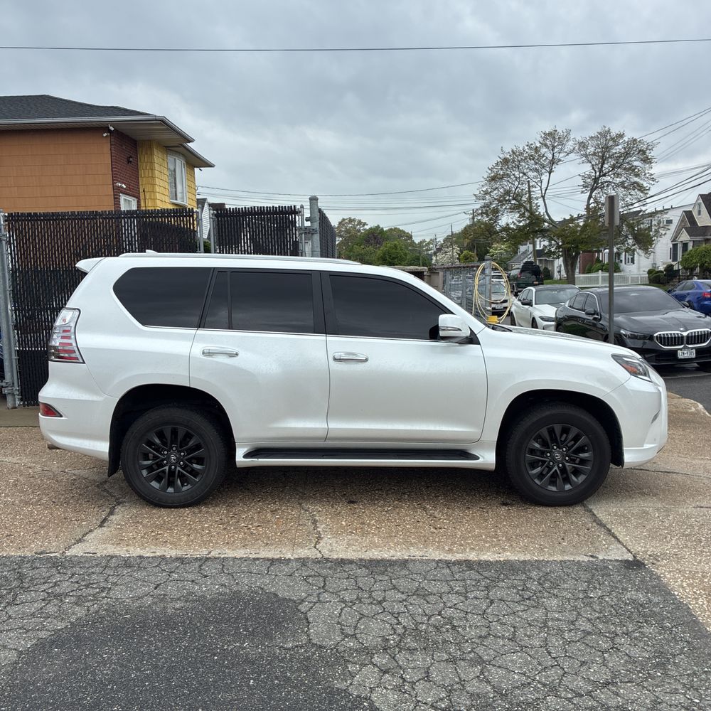 2023 Lexus GX 460 Base