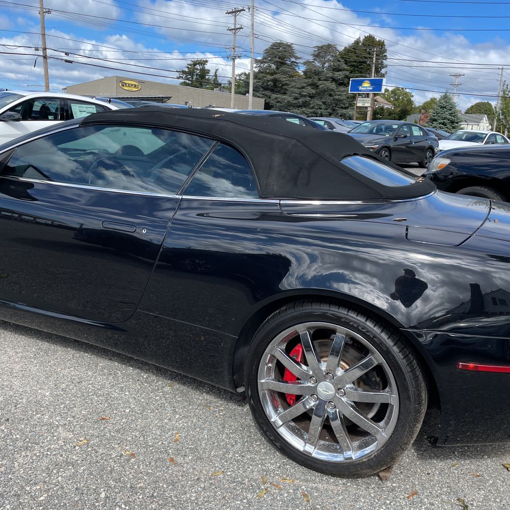 2005 Aston Martin DB9 Volante
