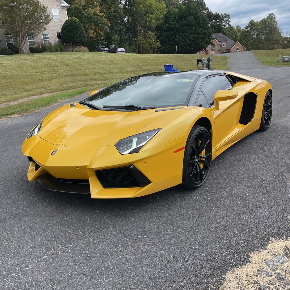 2014 Lamborghini Aventador
