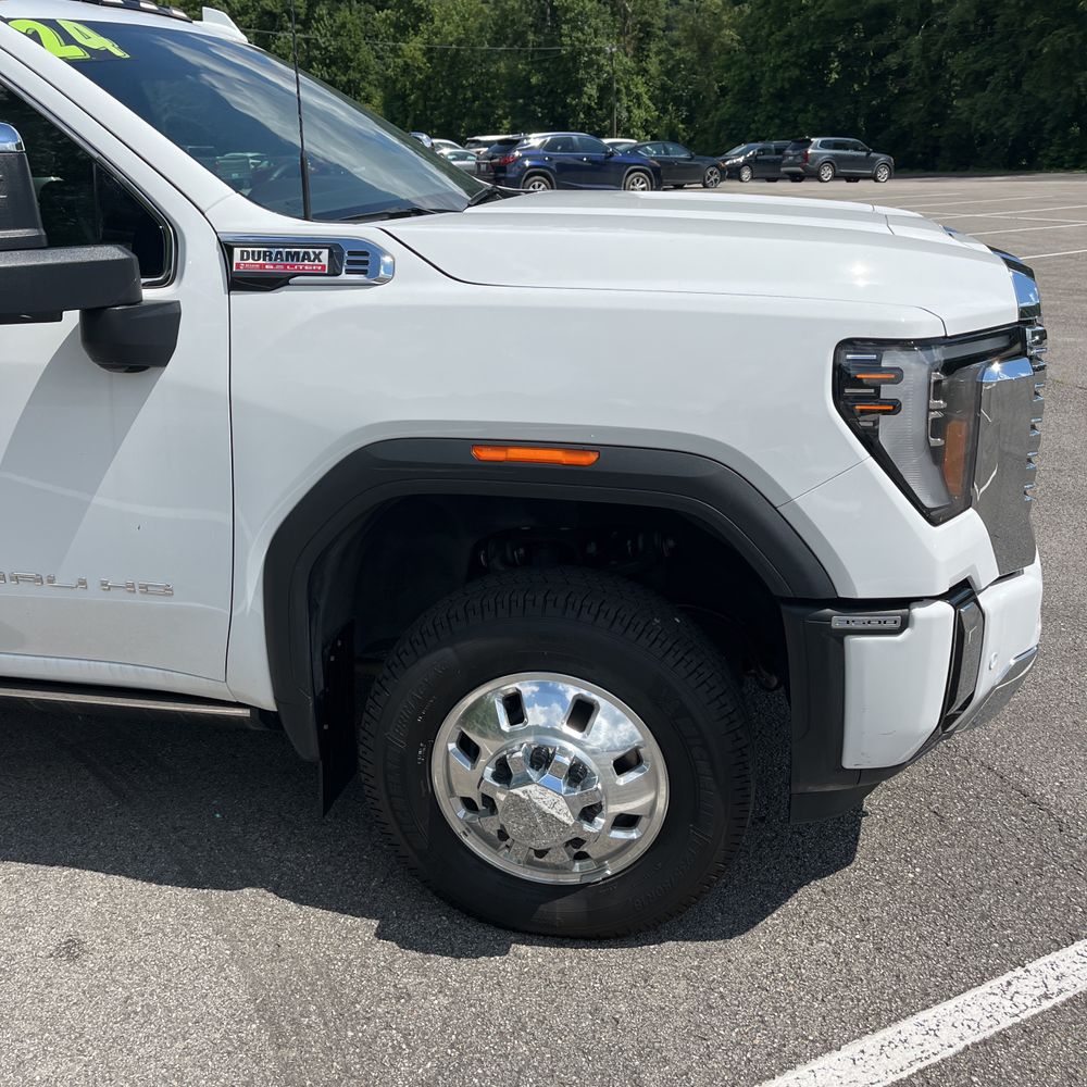 2024 GMC Sierra 3500 Denali