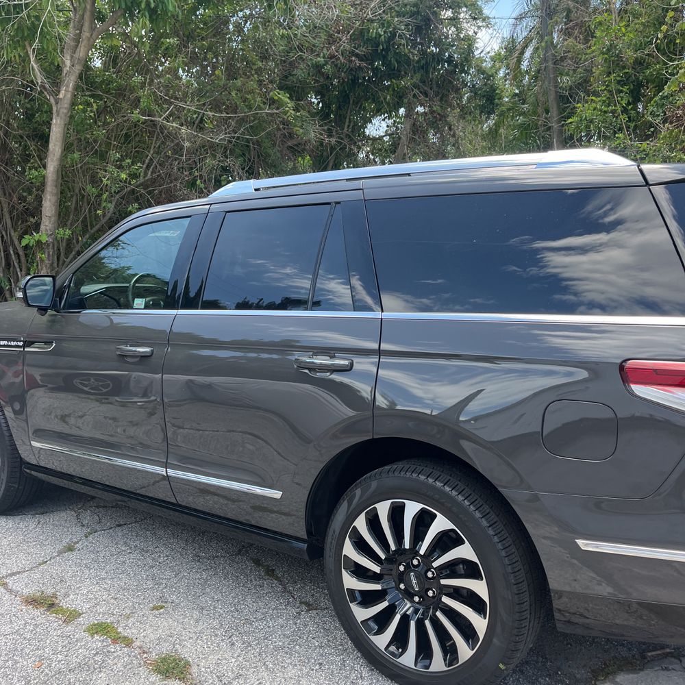 2024 Lincoln Navigator Black Label
