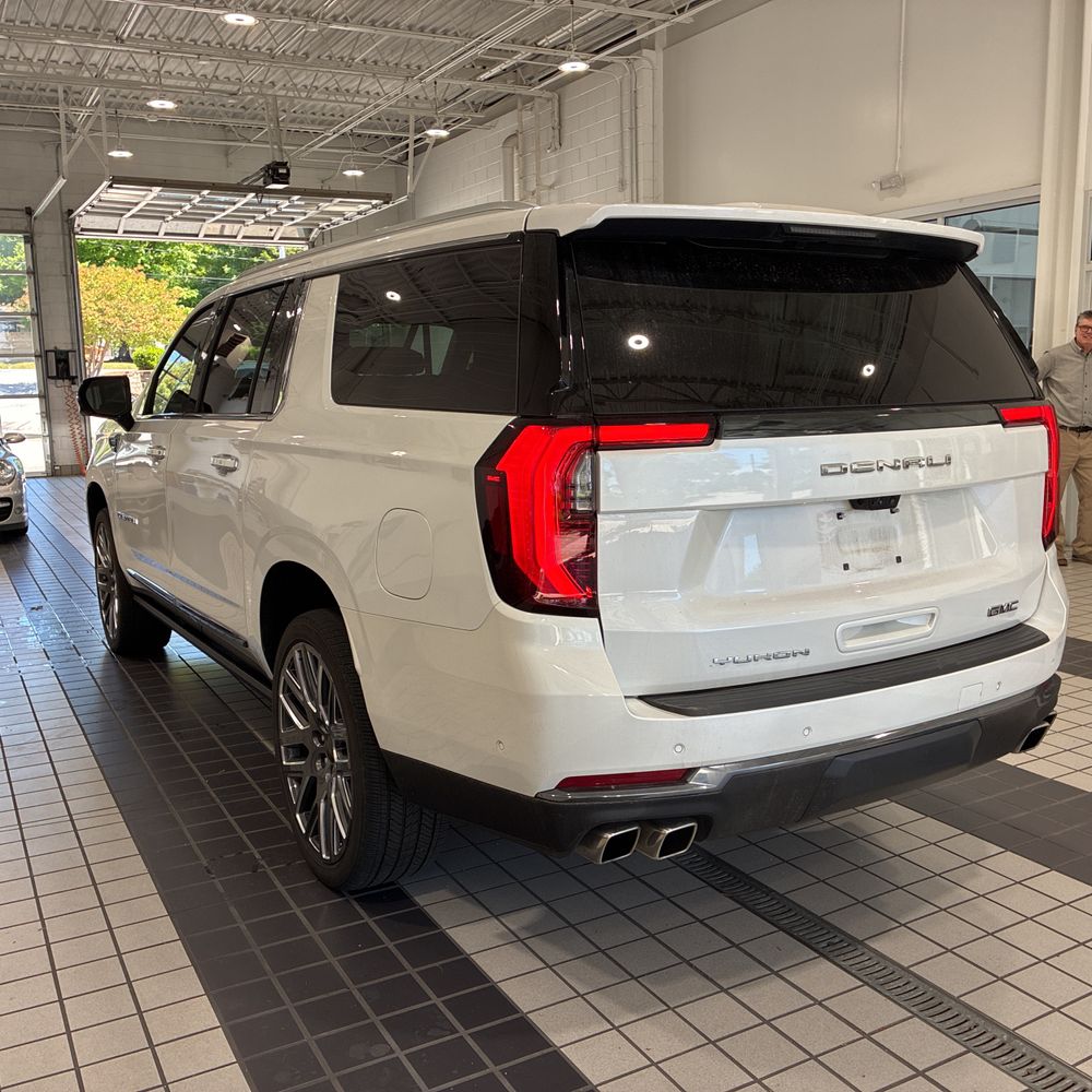 2025 GMC Yukon XL Denali Ultimate
