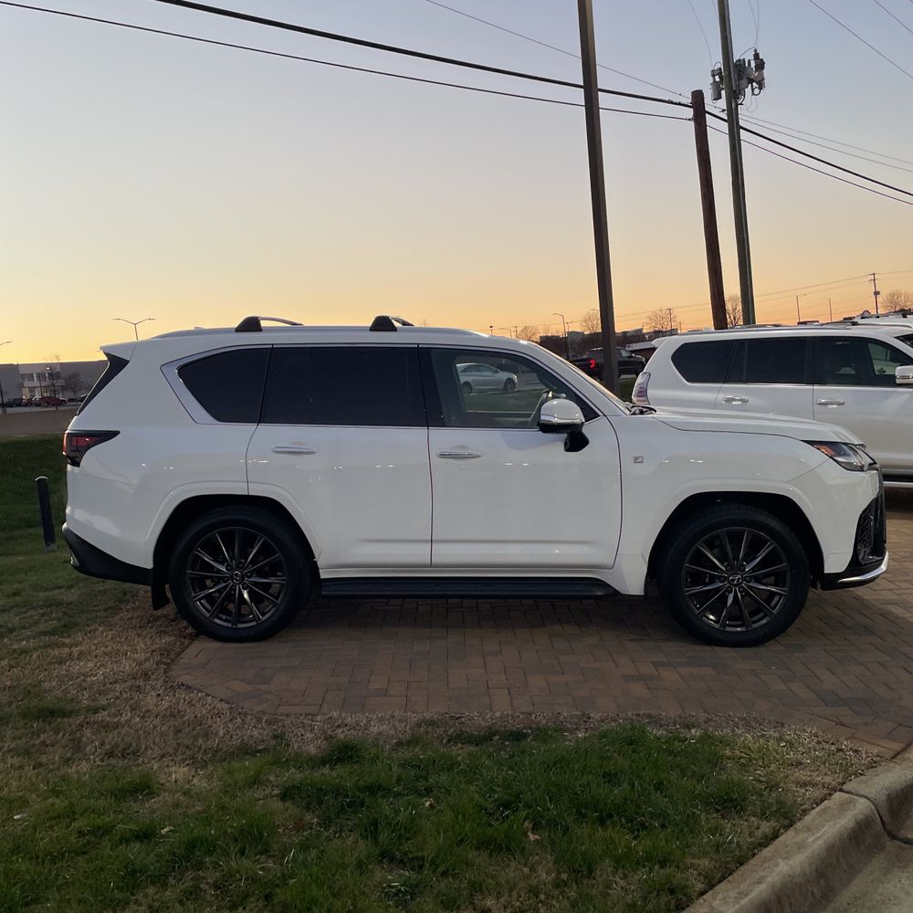 2024 Lexus LX 600 F SPORT Handling