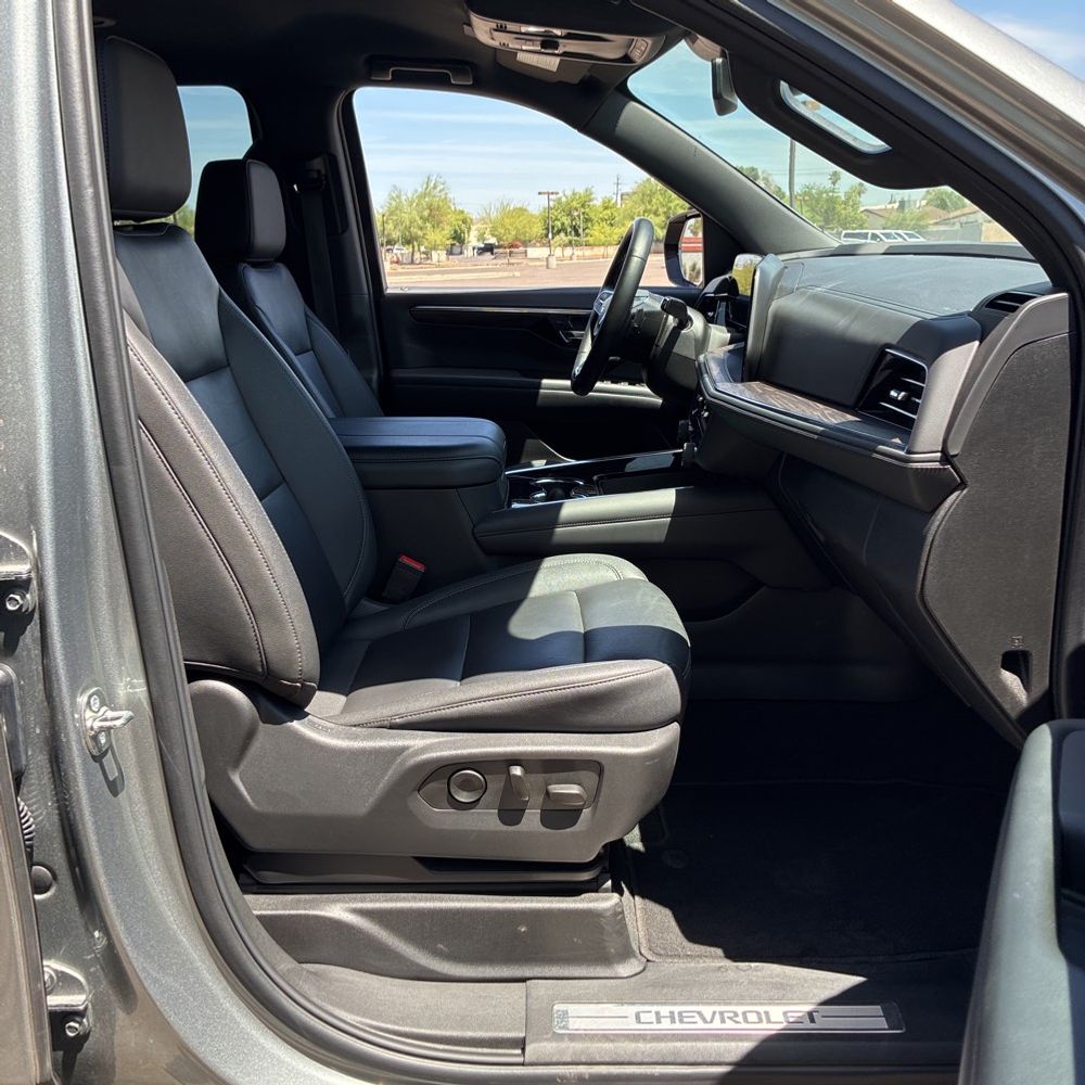 2025 Chevrolet Suburban Z71