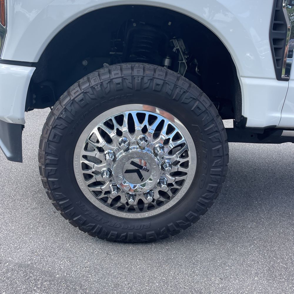2024 Ford F-350 Super Duty Platinum