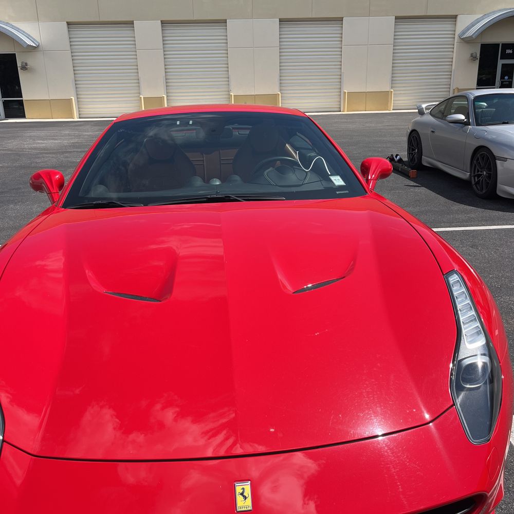 2016 Ferrari California T Base