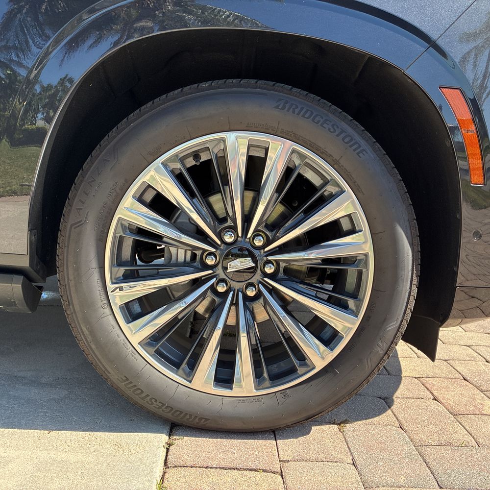 2025 Cadillac Escalade Premium Luxury