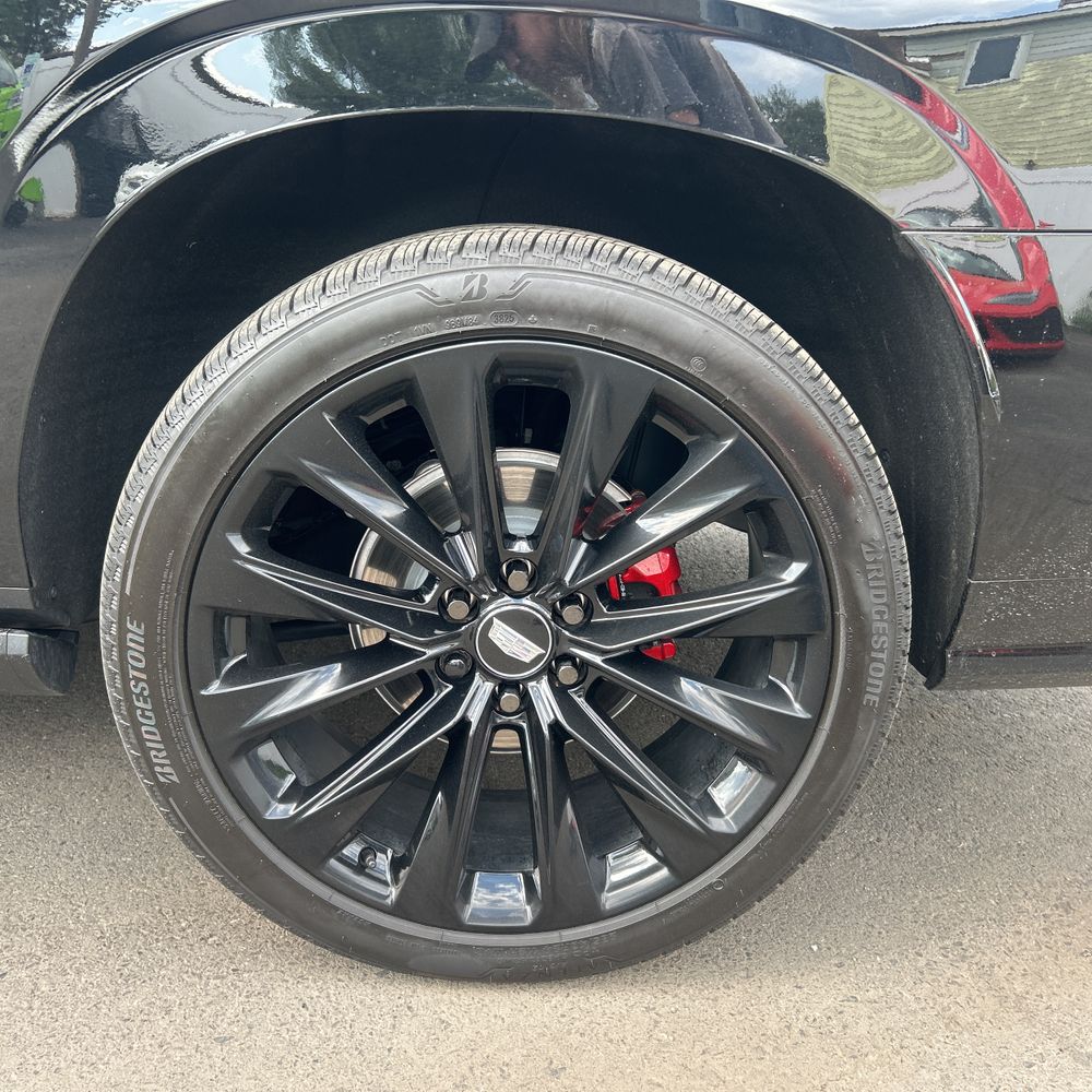 2026 Cadillac Escalade-V ESV Base
