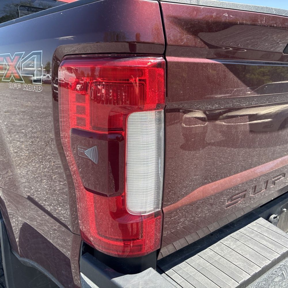 2017 Ford F-350 Super Duty Lariat