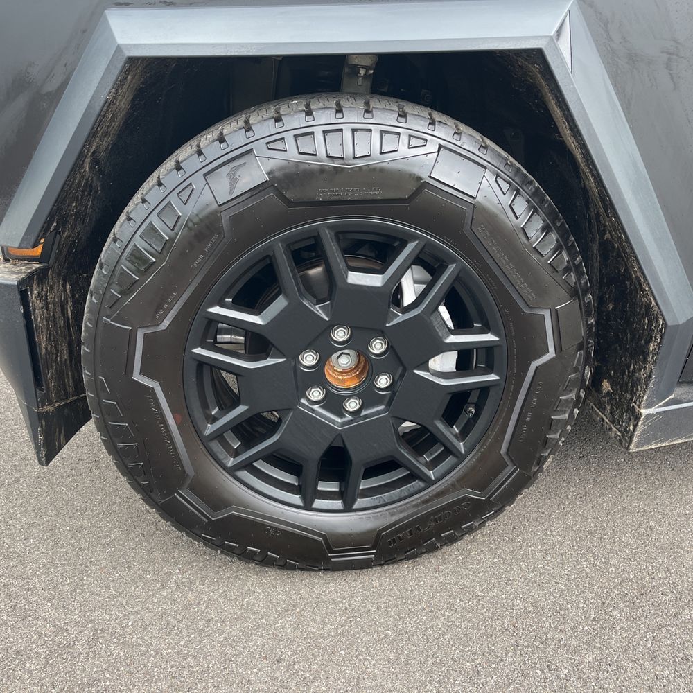2024 Tesla Cybertruck CyberBeast