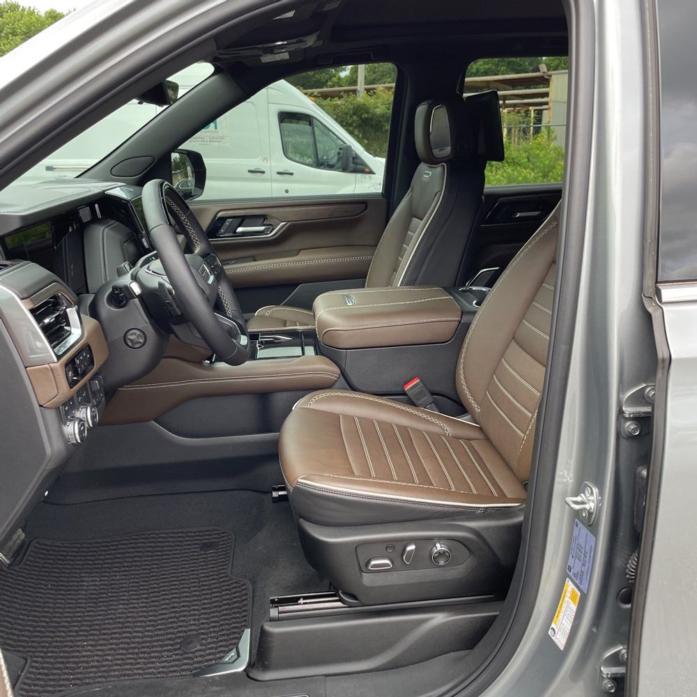 2025 GMC Yukon XL Denali Ultimate