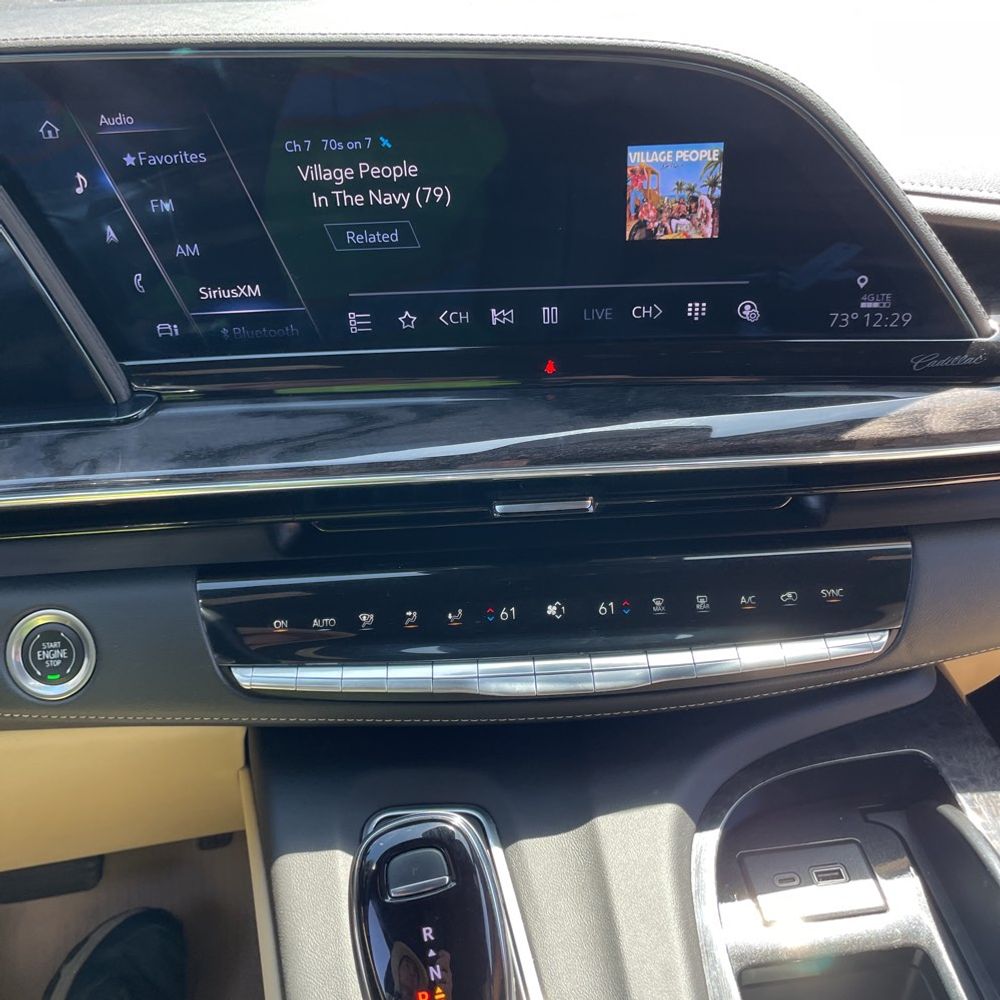 2023 Cadillac Escalade ESV Premium Luxury