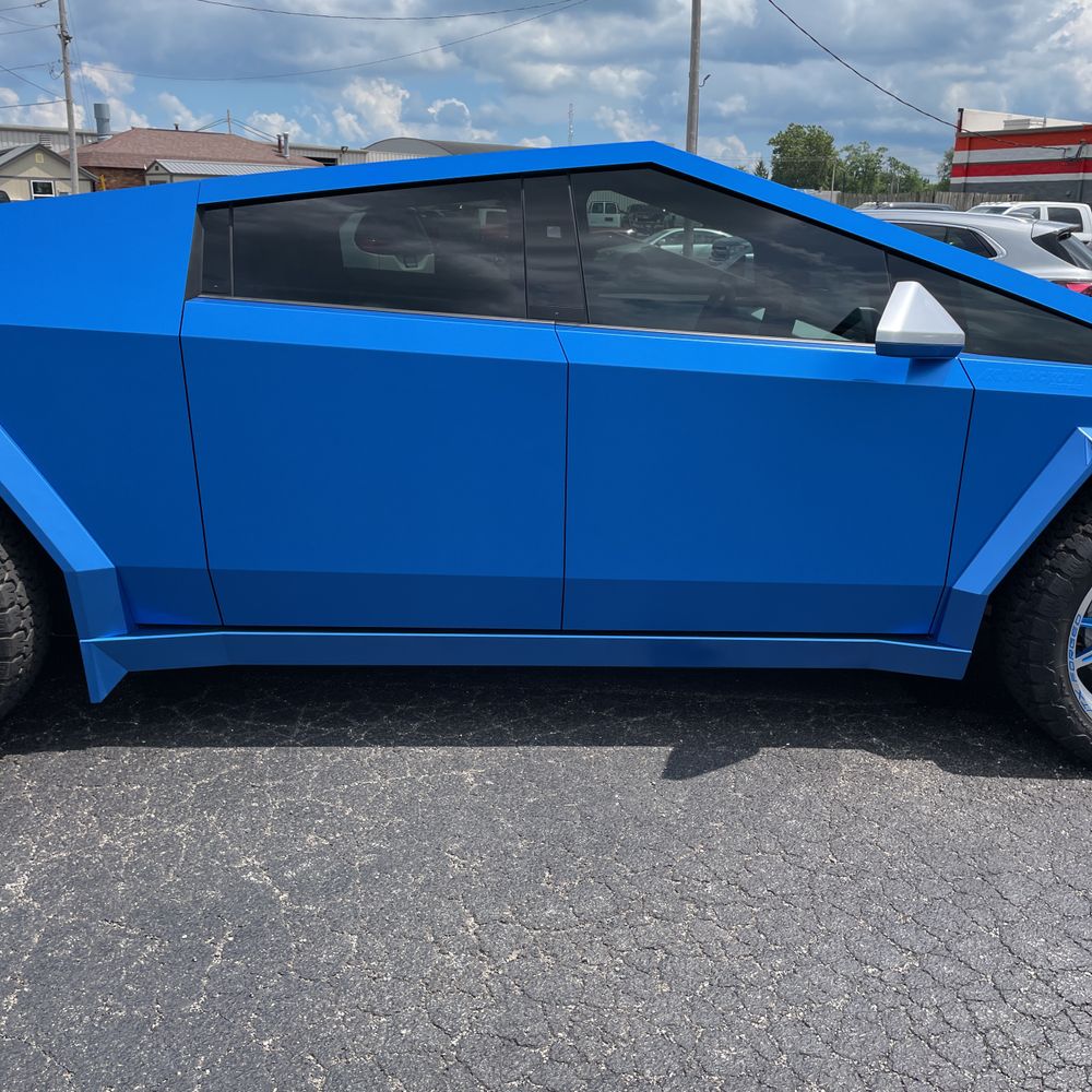 2024 Tesla Cybertruck Base