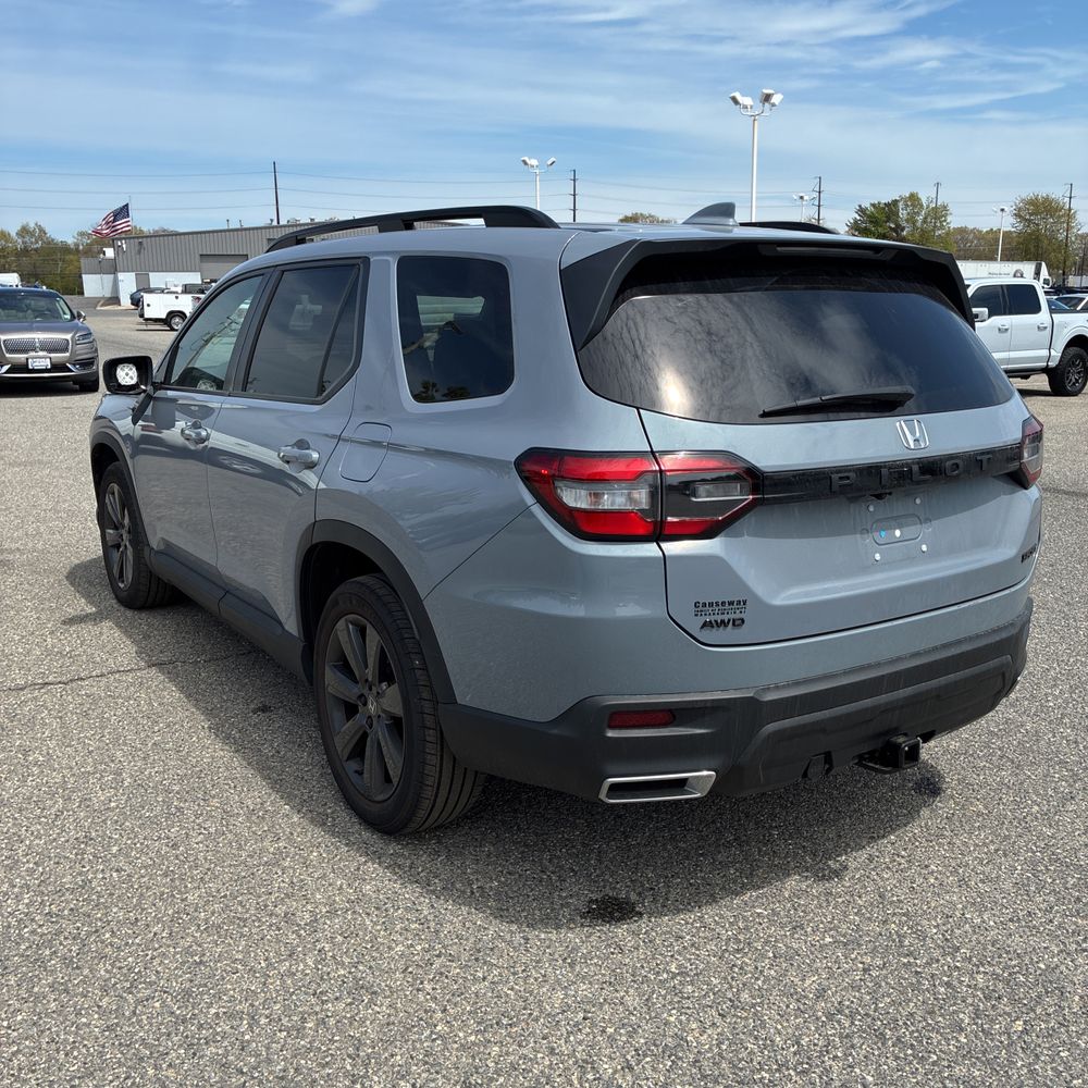 2025 Honda Pilot Sport