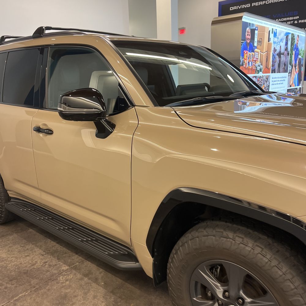 2025 Lexus LX 700h Overtrail