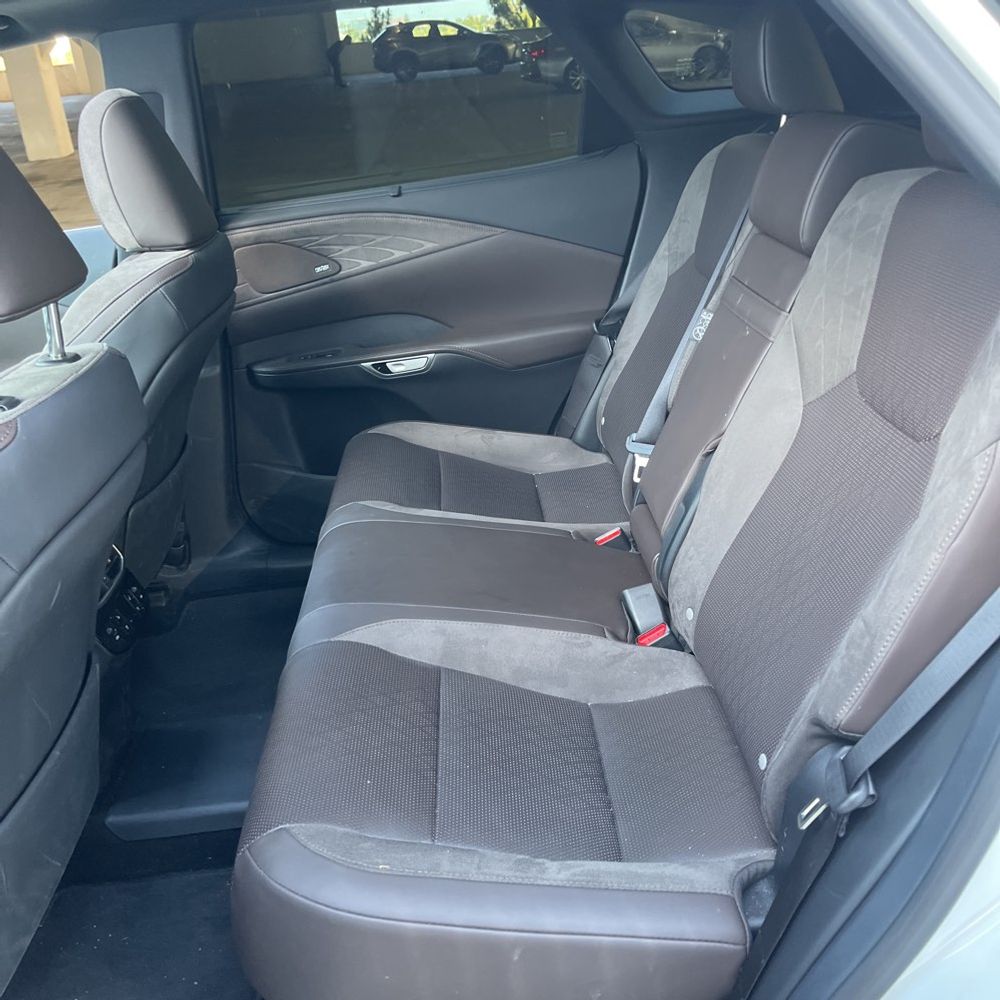 2024 Lexus RX 450h+ Luxury