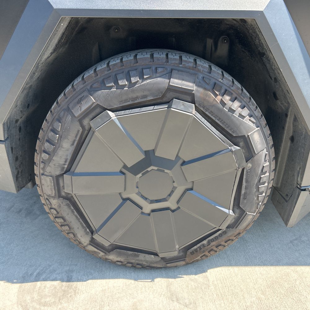 2024 Tesla Cybertruck Base