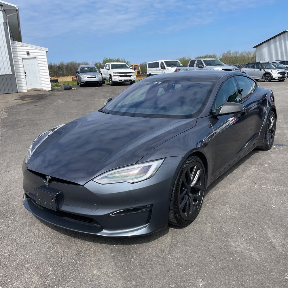 2022 Tesla Model S Base