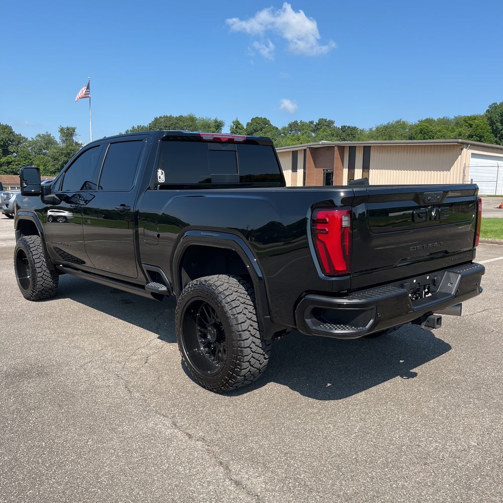 2024 GMC Sierra 3500HD Denali Ultimate