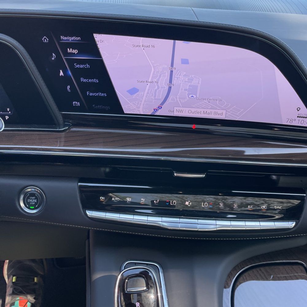 2024 Cadillac Escalade ESV Sport Platinum