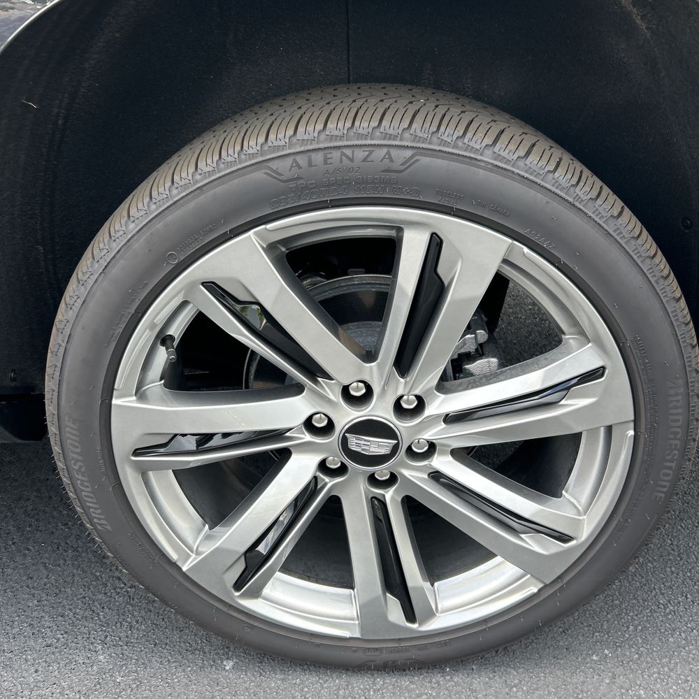 2025 Cadillac Escalade Sport Platinum