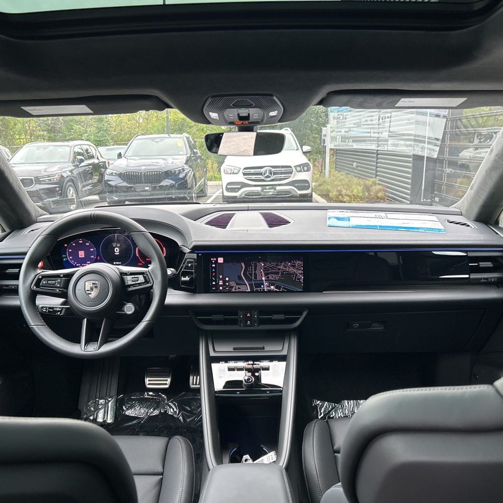2025 Porsche Macan EV Turbo