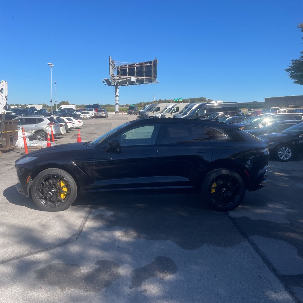 2021 Aston Martin DBX