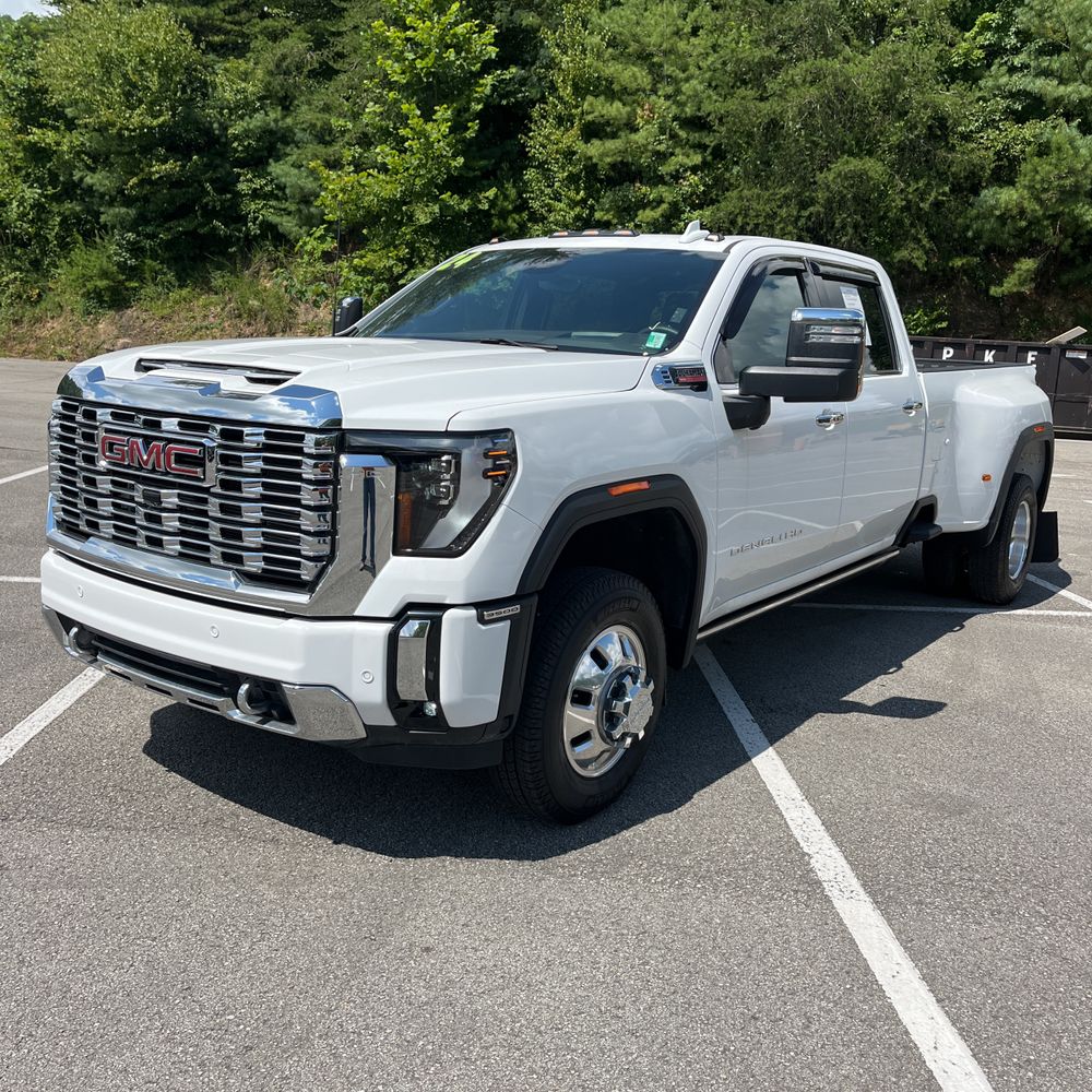 2024 GMC Sierra 3500 Denali