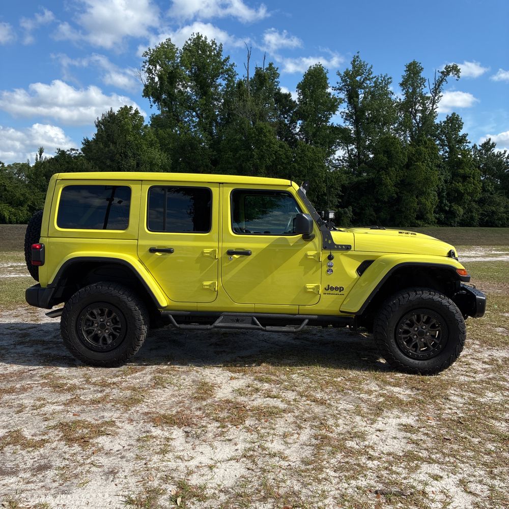 2023 Jeep Wrangler Rubicon 392