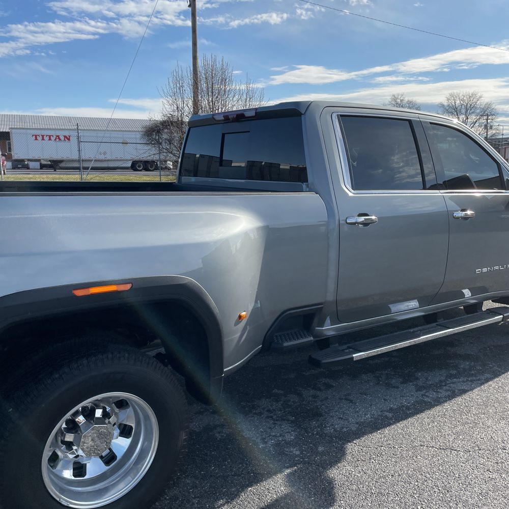 2025 GMC Sierra 3500HD Denali