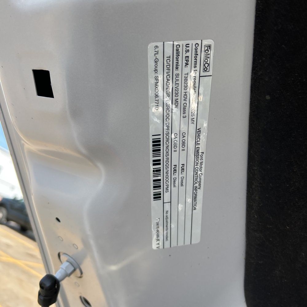 2025 Ford F-450 Super Duty Platinum