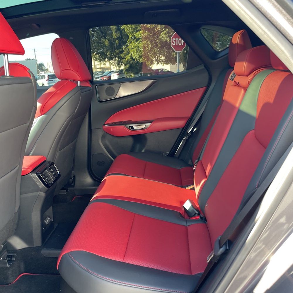 2025 Lexus NX 450h+ F SPORT Handling