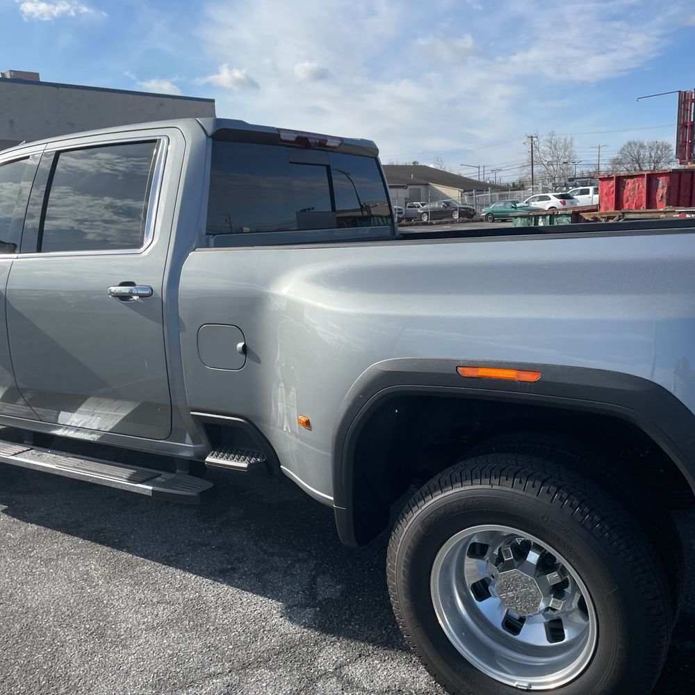 2025 GMC Sierra 3500HD Denali