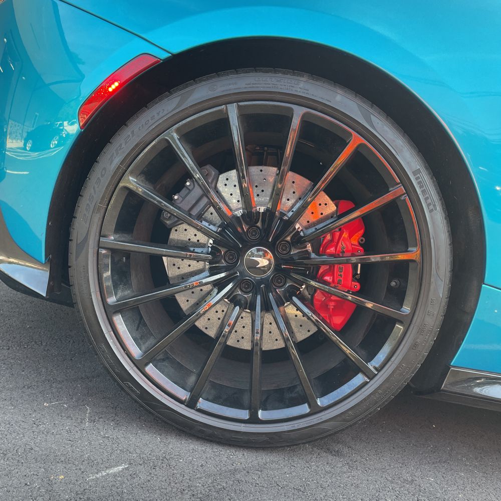 2023 McLaren GT