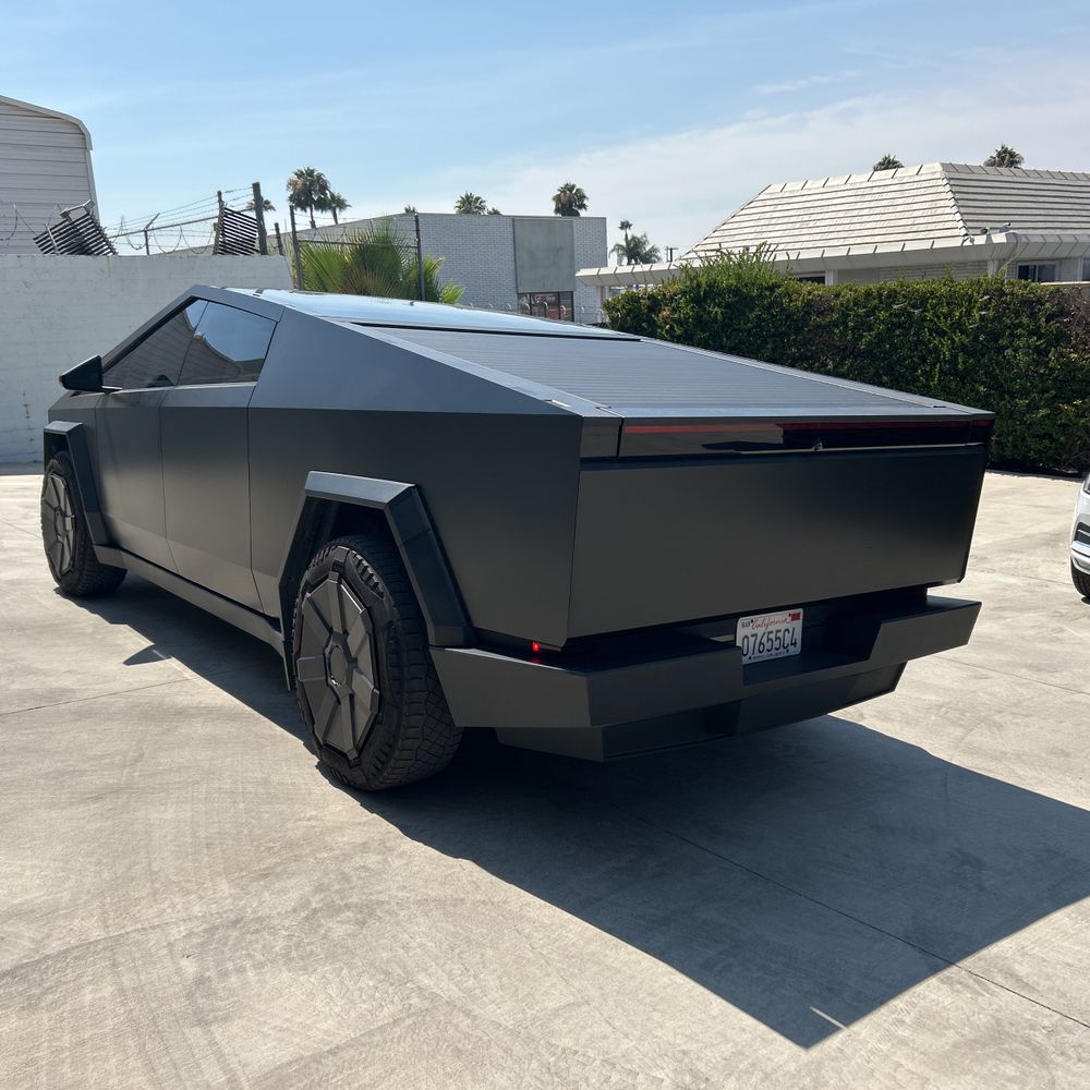 2024 Tesla Cybertruck Base