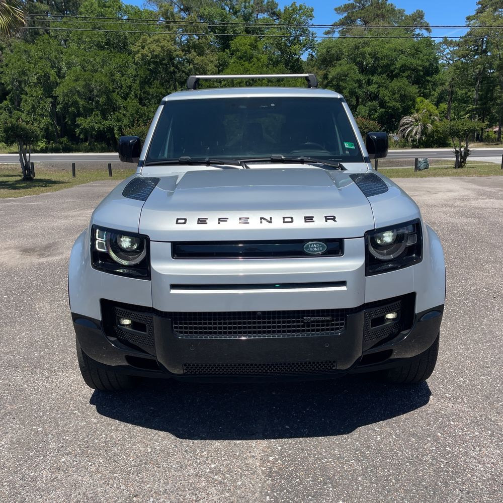 2023 Land Rover Defender 110 X-Dynamic SE