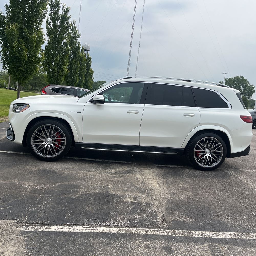 2024 Mercedes-Benz GLS AMG GLS 63