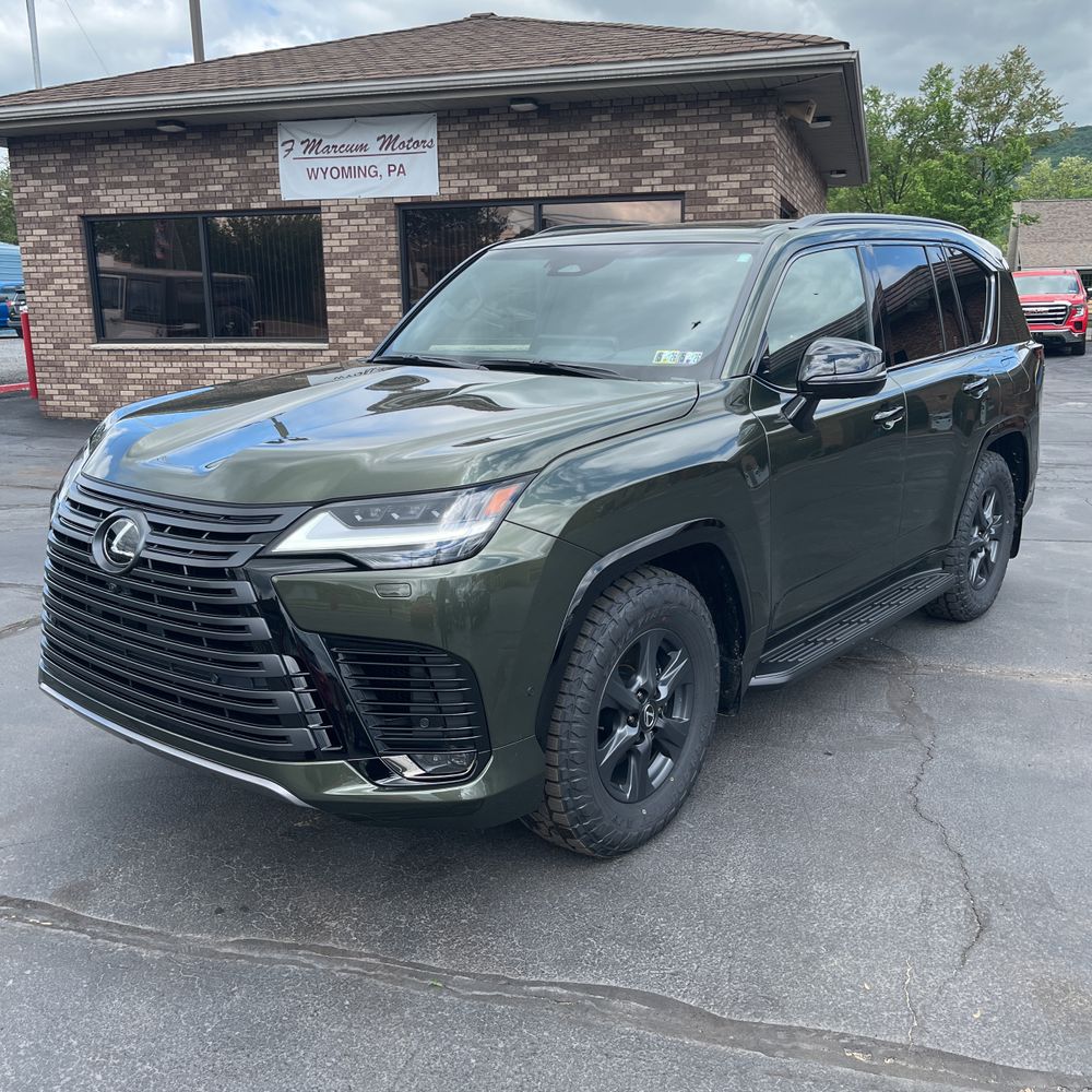 2025 Lexus LX 700h Overtrail