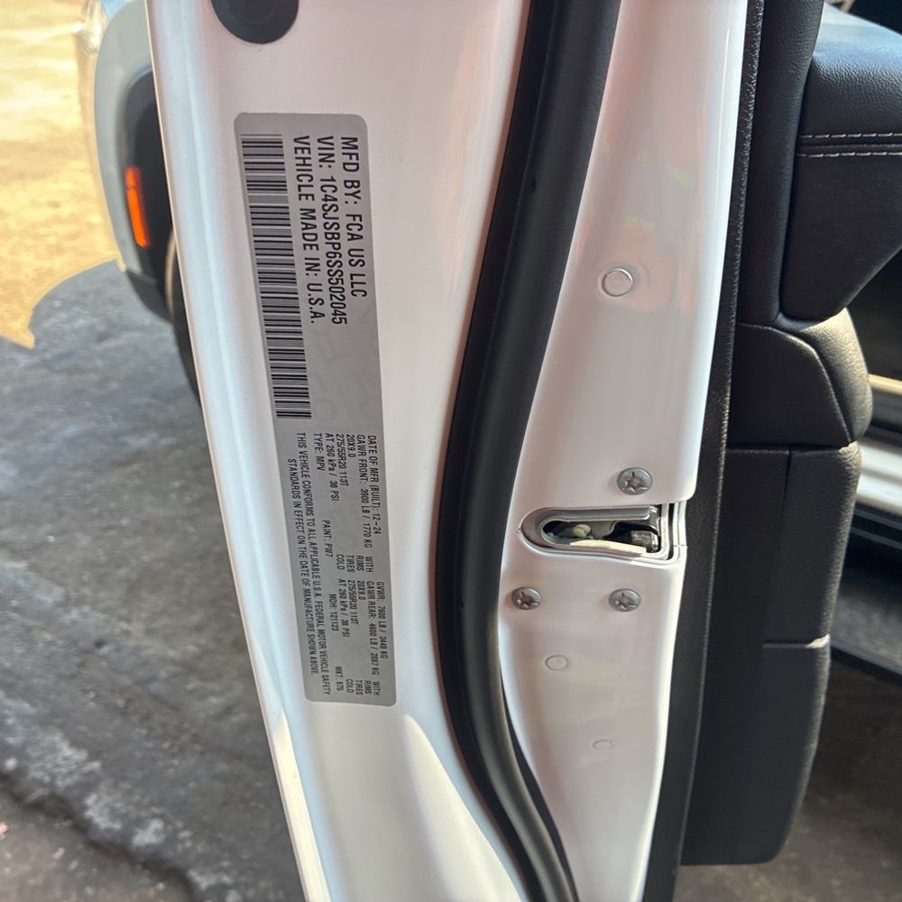 2025 Jeep Wagoneer L Series II Carbide 4x4