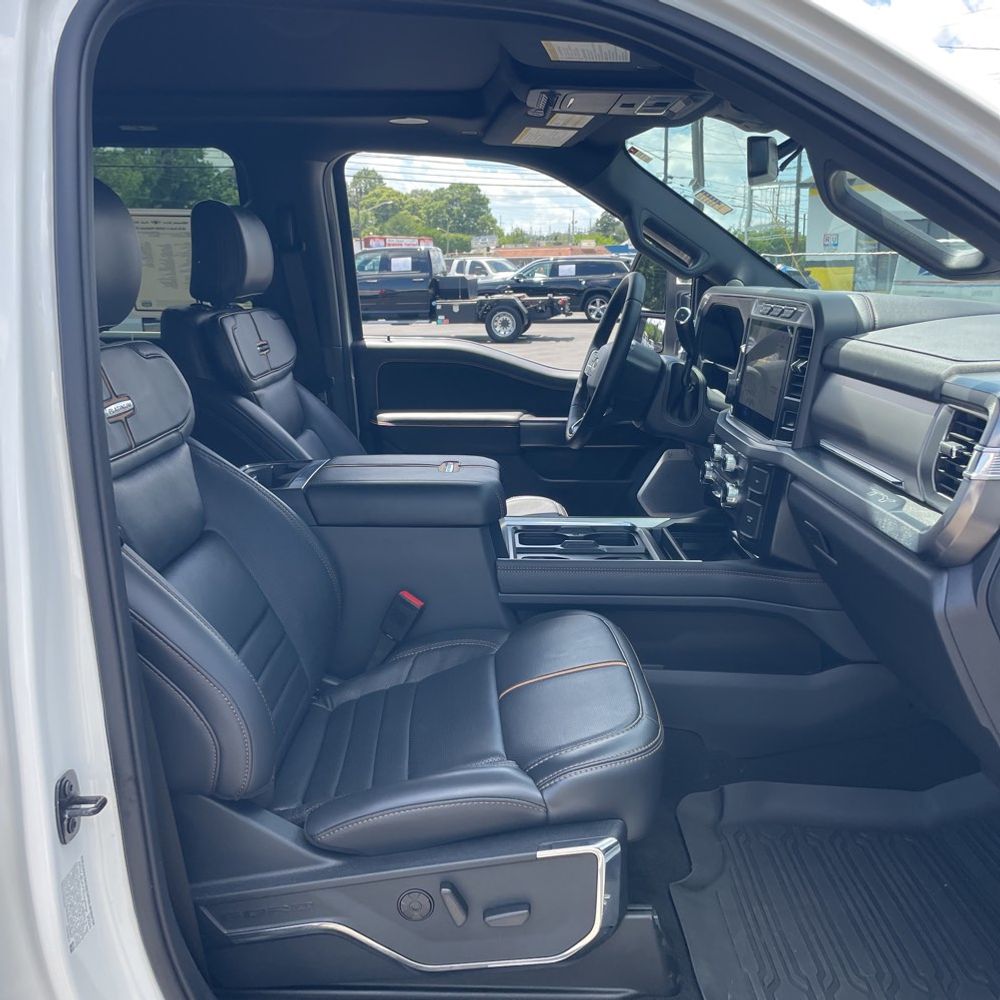2024 Ford F-350 Super Duty Platinum