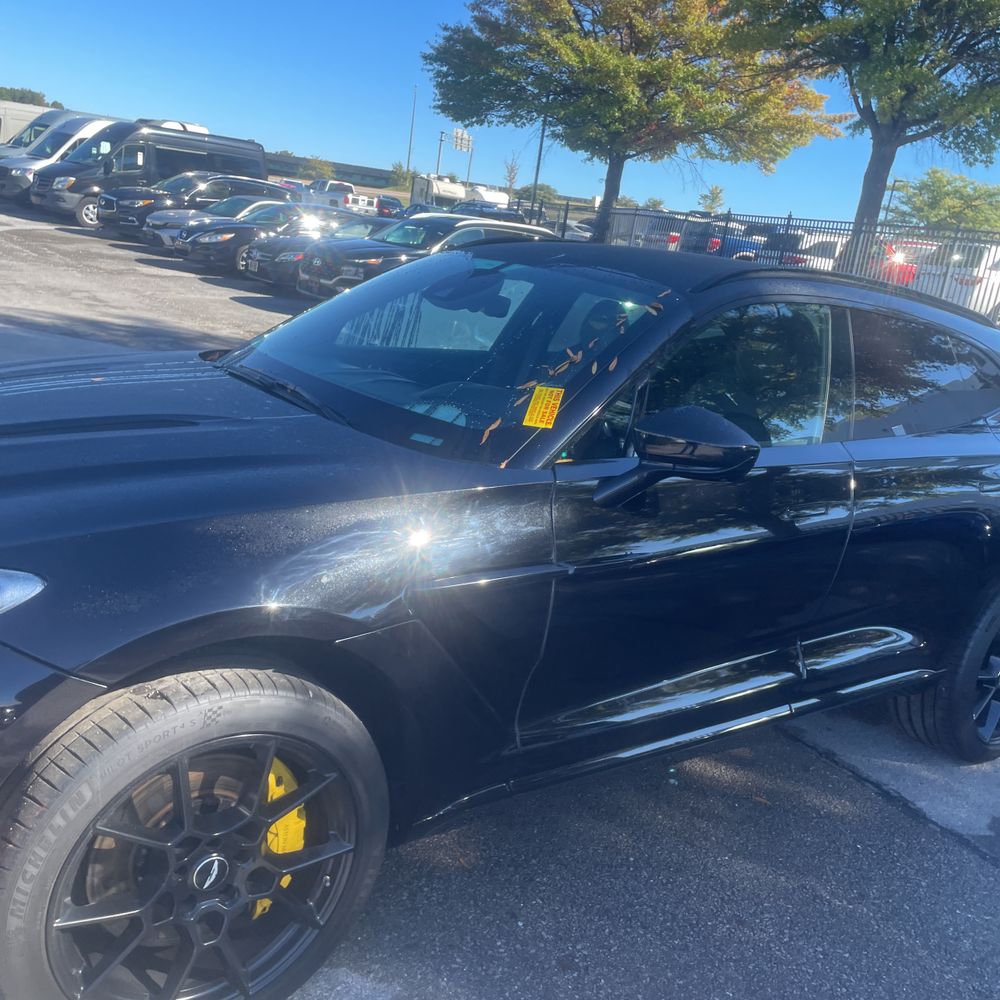 2021 Aston Martin DBX